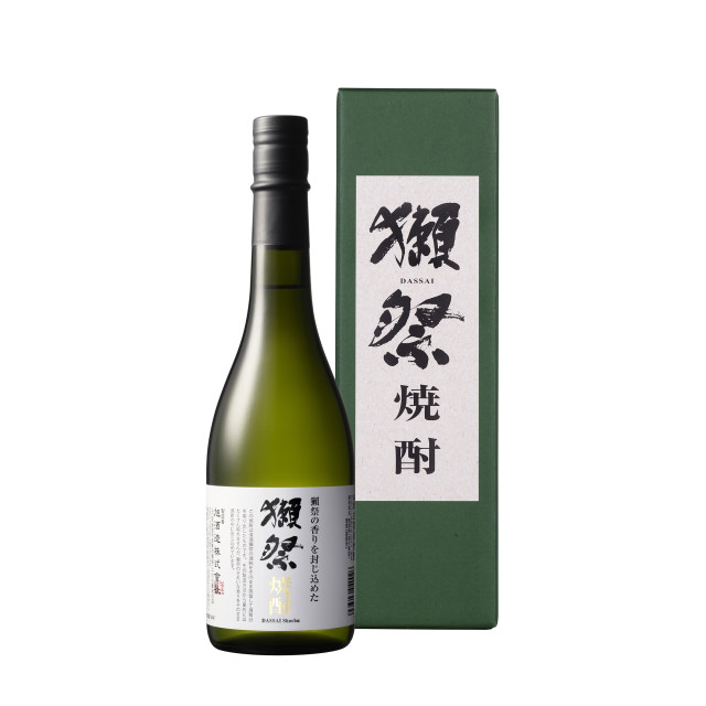 獺祭の香りを封じ込めた 焼酎 紙箱入り 720ml | 株式会社獺祭 直販サイト